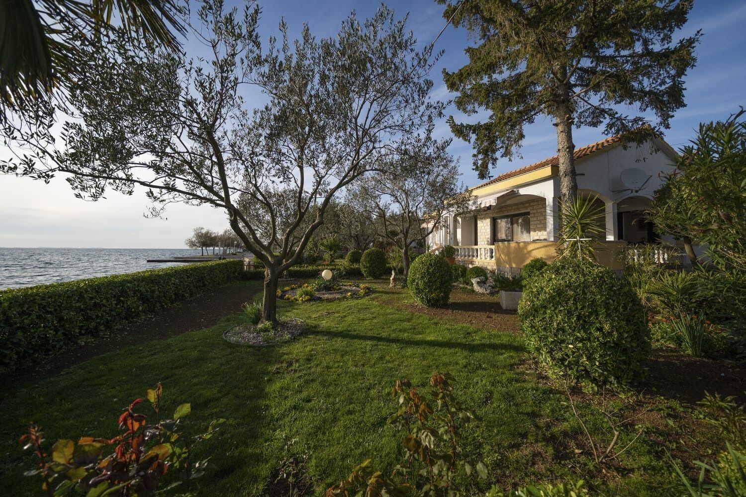 Villa Petar 1 - 10m from sea Zadar Exteriör bild